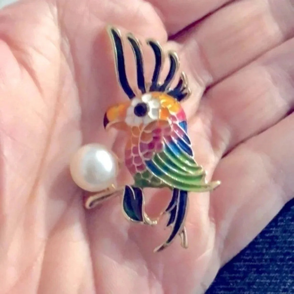Parrot Cockatoo Colorful Pearl Bird Brooch Pin NWT - Picture 1 of 3